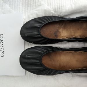 Size 11 Matte Black Tieks